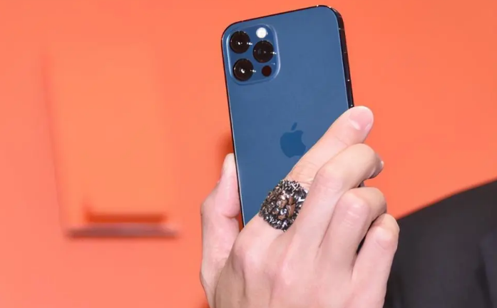 耒阳苹果手机维修分享iPhone12系列重启方法教程 